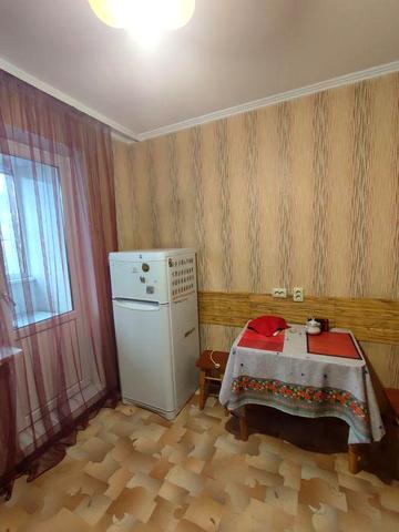 Оренда 1к на Озерній