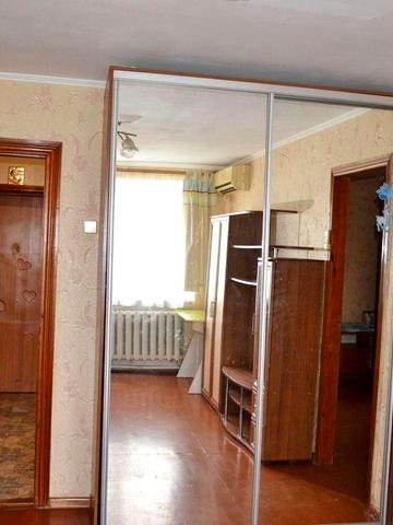 Здам свою 2-кімнатну квартиру по вул. Військбуд