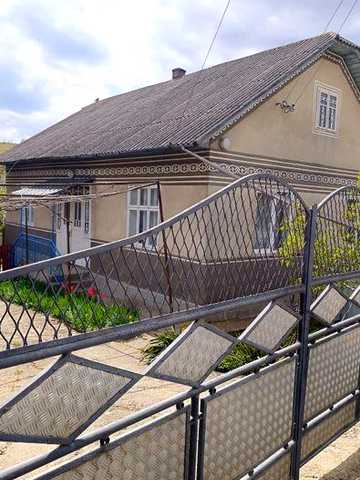 Продається будинок 40км від Чернівців