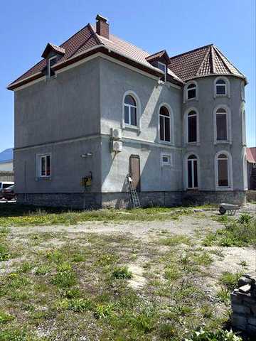 Будинок, с. Голосків (з меблями)