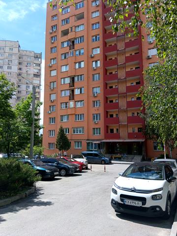 None 39400 USD