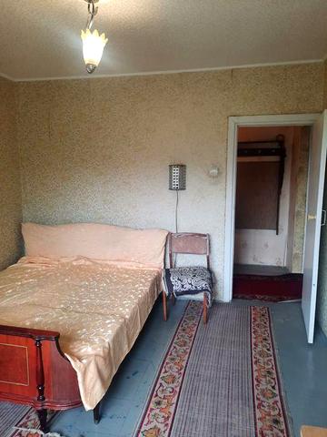 Продам 2к квартиру  на Тополе-3. Запорожское шоссе,80