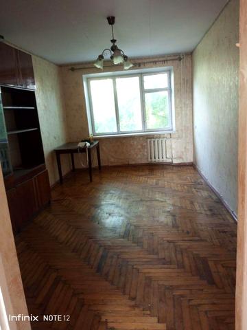 Продаж 3 к кв середній поверх у Шевченківському р-ні ( Кузнецова)
