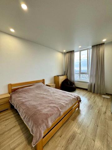 Каховська вул., 62