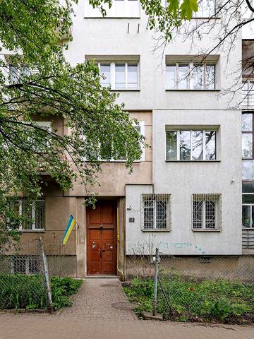 Політехнічний Університет в пішій доступності 5 хвилин, без комісії.