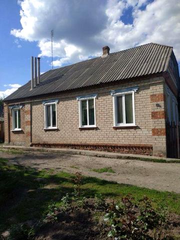 Продаж будинку м. Валки