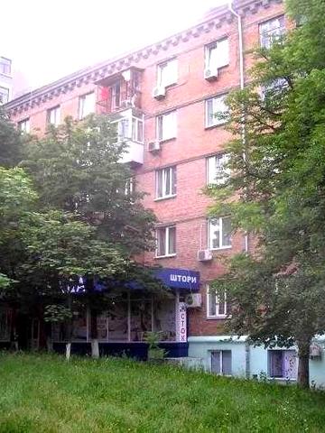 Продам 1-кімн. Миколи Міхновського ( Дружби Народів) бул. 21, 36 м.кв