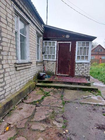 Продаю жилий будинок,знаходиця в смт Черняхів Житомирської області