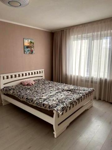 Деміївська вул., 35