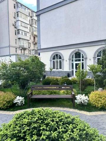 Продам 3-х.кімнатну Нову 110м. вул Будівельників,30 Краківська 4-Б ЖК на Будівельників