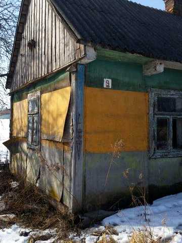 Продам дерев'яний будиночок під  розбір.