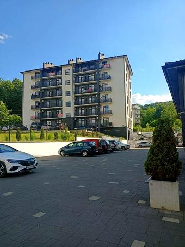 Продам квартиру в с.Поляна біля санаторію Сонячне Закарпаття ЖК Арена Віладж