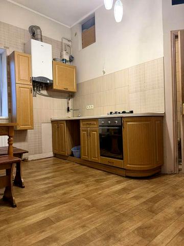 Срочно сдам 2 ком кв Новосельского 78.