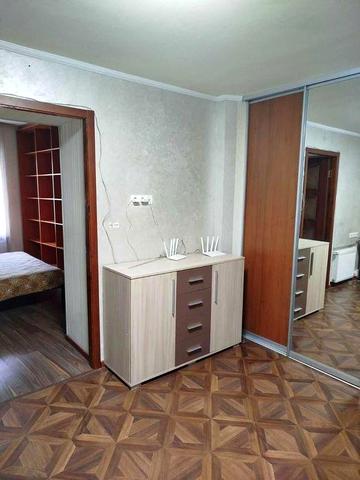 Собственик, Продам 2-комнатную квартиру. Автономное отопление!Центр.