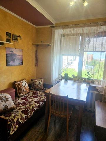 Продам 3х кімнатну квартиру на Ювілейному