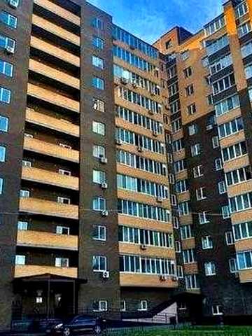 Продається простора квартира в ЖК"Резиденція" в центрі міста. ЖК Резиденція