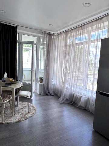 Продаж 3к Квартира Парникова вулиця