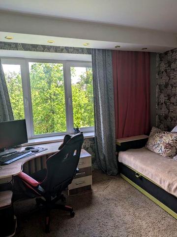 Продам квартиру в Десні приватизовану