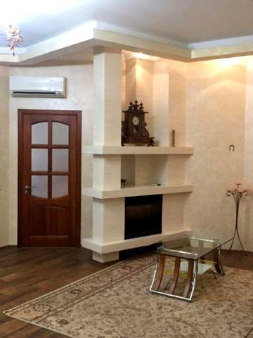 Центр Печерск 2к 85м вул. Коновальца Євгена 32Г