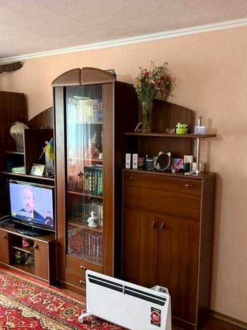 Продам 4 комнатную квартиру ул. Космонавтов 2 Приднепровск