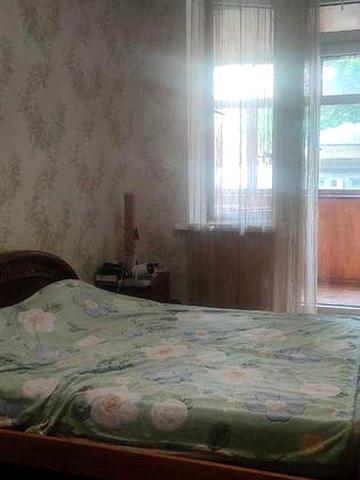 Продам 3к квартиру на Короленко