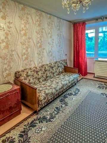 1 кімнатна, 30м,  вул.Мазепи буд 60, другий поверх!