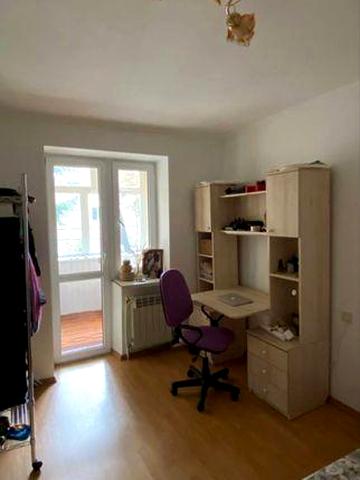 Продам 3 кімнатну квартиру