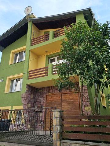 Продам будинок 230 м2
