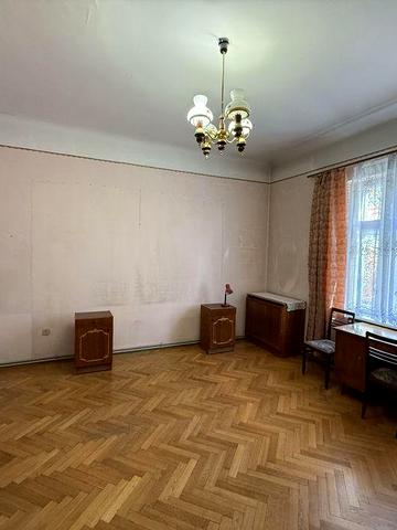 Продаж 2-кімнатної квартири (вул. О.Панчука, колишня «Пушкіна»)
