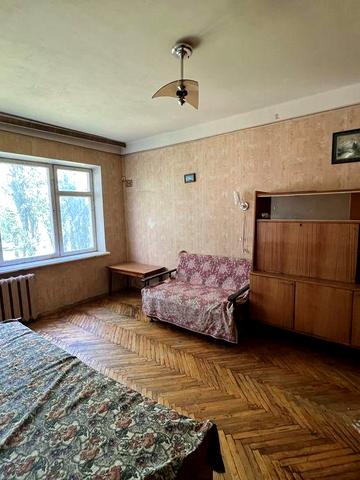Без % 3- кім квартира,вул.Празька 23  м Чернігівська