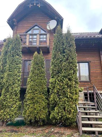 Карпатська, 33