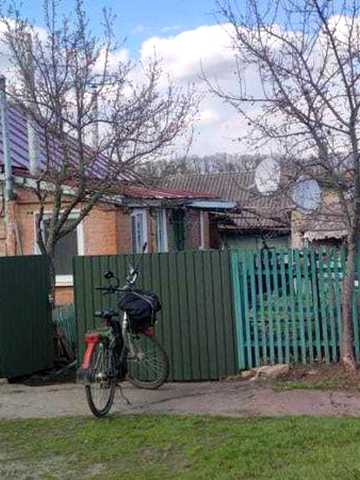 Продам будинок з допами (обладнання та інвентар)