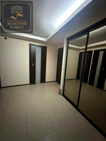 Продаж великогабаритної 3 кімнатної Квартири Ковалівка