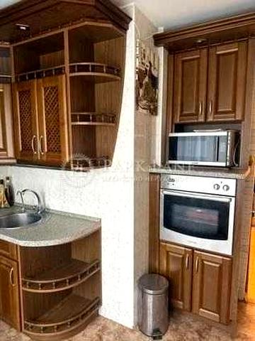 Продаж 3-к квартири Подільський район
