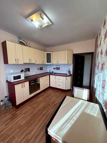Сдам 1 к квартиру 45м2 в новострое ЖК "Янтарный", рядом трк Украина, с ремонтом, мебелью и техникой!