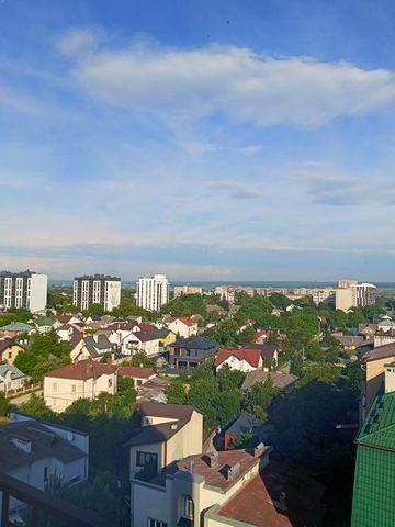 Продам квартиру в центрі міста ЖК іванофранківськміськбуд