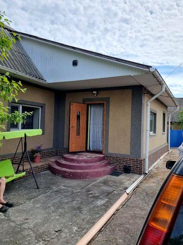 Продається житловий будинок в селі Іванівка