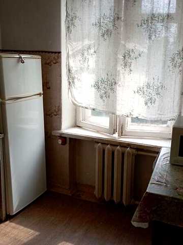 Продаж 1к Квартира Олексія Поради вулиця