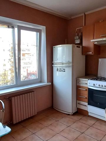 Героїв просп., 40