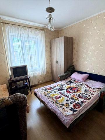 Продаж квартири на Мішуги 1/4 метро Позняки