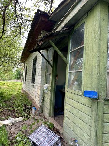 Здається в оренду будинок, 3 кімнати. Земля 30 ст остання хата в селі біля Яру