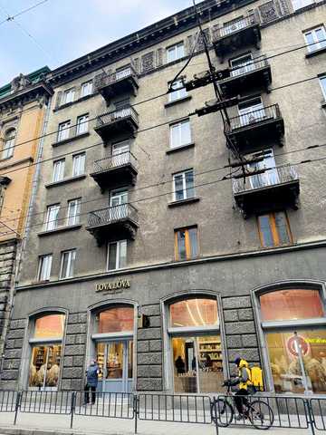 Продаж 4 кім квартири по вул.Гнатюка (175 м.кв, центр Львова). ЖК Сталінка