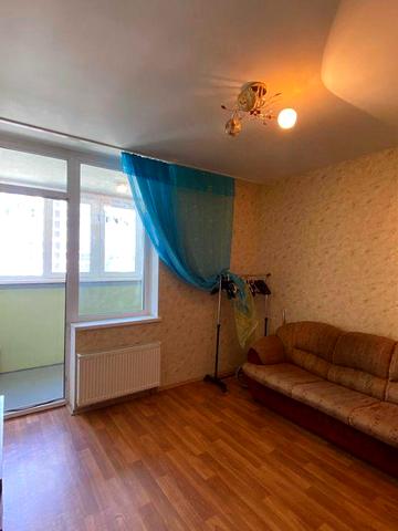 Оренда 2к Осокорки. 12500 грн. Без %.