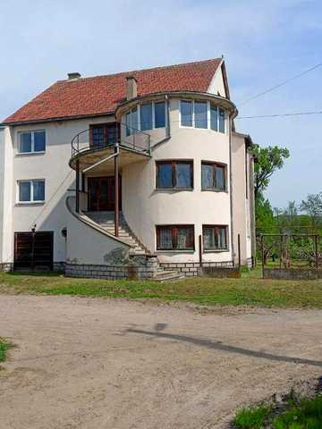 Багатоквартирний будинок 484 м2 приват ділянка 18 сот Берегівський р-н с.Велика Бакта
