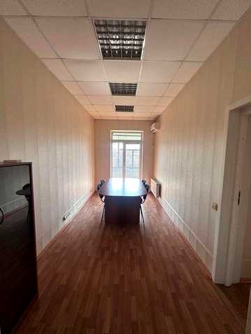 Продам 3-комн квартиру Нагорка, ул. Олеся Гончара