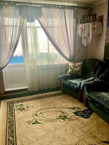 3к. квартира. Второй этаж.