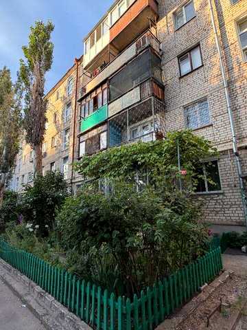Продаю 2кк  Генерала Олексы Алмазова  ( Карпенко ) /  1КП