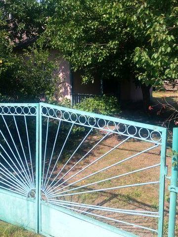 Продається затишний будинок у с. Мирове – ідеально для дачі або постійного проживання!