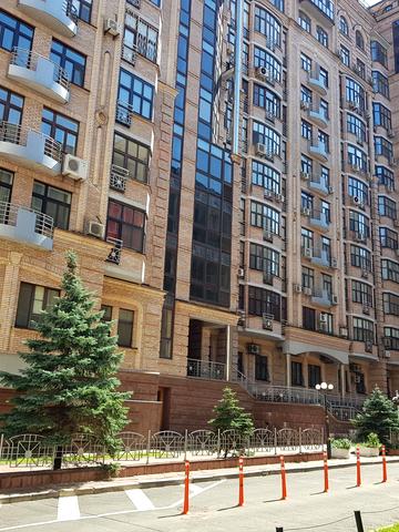 Паторжинського вул., 14