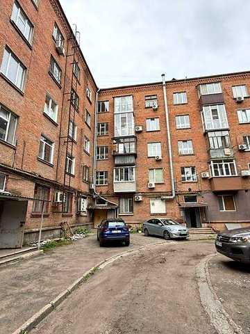 Продаж 2к Квартира Незалежності (Титова) вулиця